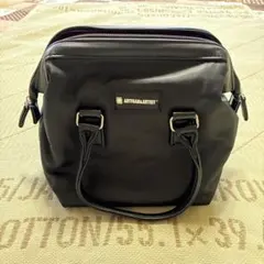 ARTISAN&ARTIST コスメバッグ　ブラック
