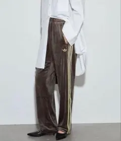 adidas トラック パンツ ベロア ブラウン