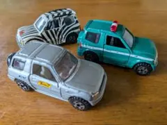 パジェロ（警視庁・ゼブラ）／ RAV4（タイムズEV）のサムネイル