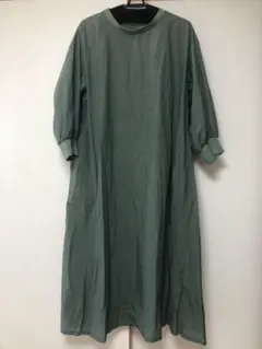 ローリーズファーム　ロングワンピ　カーキ　グリーン　透け感　シアー