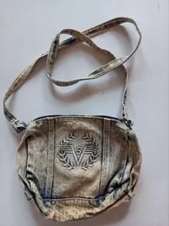 ヴィンテージ デニム風刺繍ロゴ付きバッグ