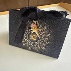 CHANEL 2025ホリデー限定ギフトラッピングチャーム