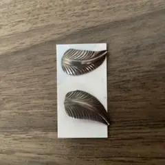 ハンドメイド ピアス 羽根