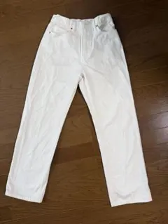 UNIQLOホワイトデニムパンツ ストレート