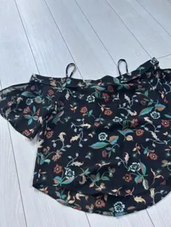 美品　ムルーア　トップスのサムネイル