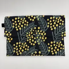 ご朱印帳ケース　ミモザ柄　黒　ハンドメイド　マルチポーチ