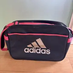 adidas エナメルバッグ　スポーツバッグ　斜め掛け　部活