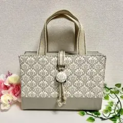 Item thumbnail for item 2a124846-72e3-4a35-9152-9263487a975f