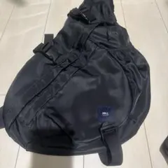 MNL ブラック スリングバッグ