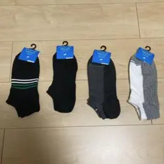 【新品】GU 靴下 速乾性素材ショートソックス4足セット