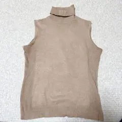 JON&ANNA 【M】ベージュ タートルネック ノースリーブニット