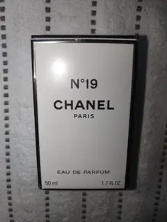 chanel 香水　N゜19