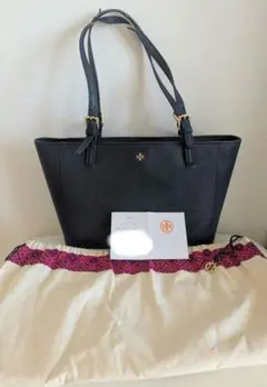 Item thumbnail for item 966520ad-9e0c-42ff-a690-7310d50a9a71