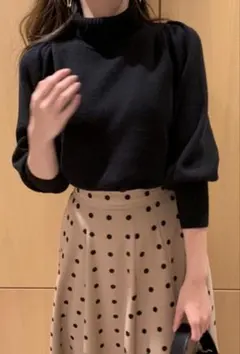 SNIDEL Sustaina ハイネックパフスリニットプルオーバー