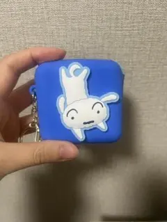 クレヨンしんちゃん　ぷっくりシリコンスクエアポーチ　シロ