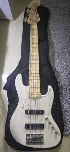 STR 5弦ベース LS50 Sierra Series(別ピックガードつき) STR 5弦ベース LS50 Sierra Series(別ピックガードつき) - メルカリ