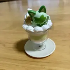 ニャオハ　パフェ　フィギュア