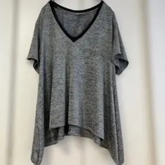ZARA グレー Vネック 半袖カットソー