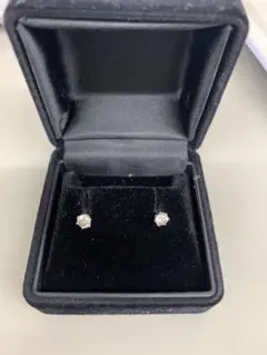 Redoute スクエア ダイヤモンド ピアス 両耳用 - メルカリ