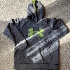 アンダーアーマ　キッズパーカー
