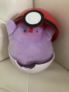 포켓몬 센터 몬스터볼 IN 봉제인형 배지 메타몽