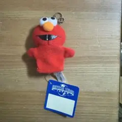 新品タグ付き　USJ セサミストリート　エルモ　ミニパペットキーホルダー