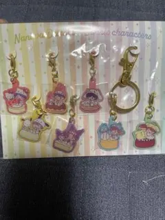 なにわ男子×サンリオキャラクターズメタルチャーム　グッズ