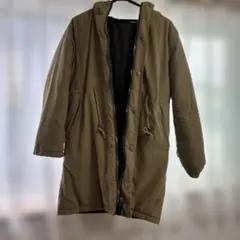 年末年始セール　防寒　ベージュ/カーキ色 リバーシブルダウンジャケット