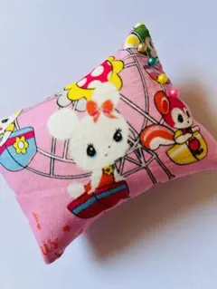 ハンドメイド まるいミニ巾着 (ハニーチューン 野球 花柄) - メルカリ