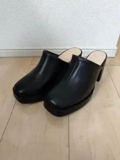 MUMU & CO ブラックミュール 約8cmヒール