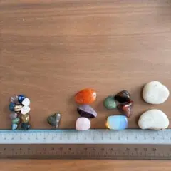 石の寄せ集め