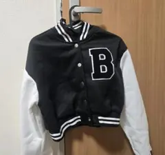 SHEINイニシャルワッペンスタジャン　ブルゾン