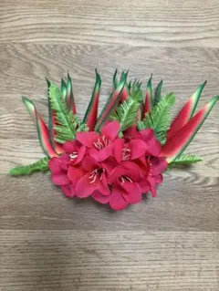 フラダンス　タヒチアンダンス　花飾り　　ヘアクリップ　赤
