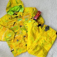 極美品✨ゴールドウイン　スノーウェアM.L　ロゴ刺繍　総柄