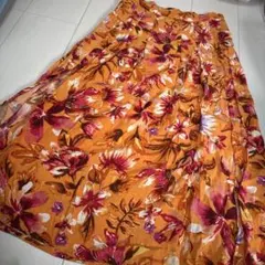 H&M フラワープリント フレアスカート