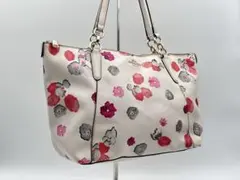 希少coach フラワープリント トートバッグ 花柄のサムネイル