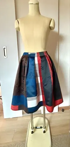 フレアスカート 青 赤 茶色 ストライプ