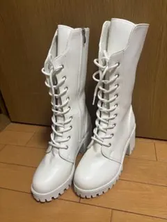 ホワイト ロングブーツ　ハイカットブーツのサムネイル