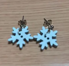 雪の結晶 ピアス