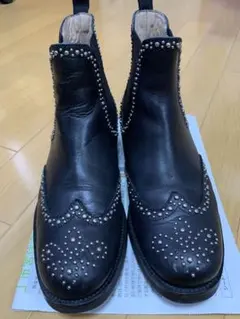スタッズ付きサイドゴアブーツ　サヴァサヴァ　Lサイズ