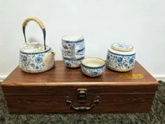 青と白の花柄急須セット 木製収納ボックス付き - メルカリ
