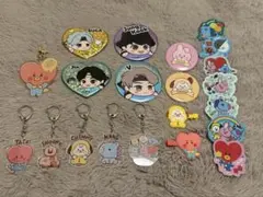 BTS BT21 グッズ　セット　缶バッジ　アクリルキーホルダー　ステッカーなど