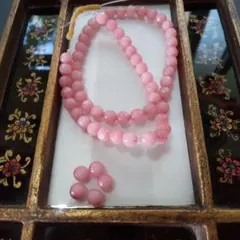 天然石ビーズ　ピンク染　クォーツァイト６㎜　６１個　ラウンドカット