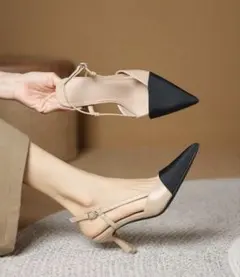 ベージュ×ブラック ポインテッドトゥヒール