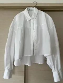 新品未使用　ホワイト クロップド長袖シャツ