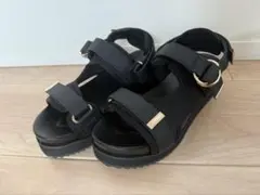 【新品未使用品】厚底ベルクロサンダルのサムネイル