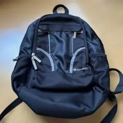 Champion コンパクトなリュック　黒　キッズ