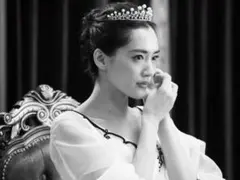 綾瀬はるか着用 LoveTiara フェアリージルコニアティアラ