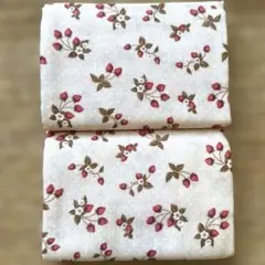 【未使用品】いちご柄 綿生地 50×100センチ 2枚セット 薄いピンク色