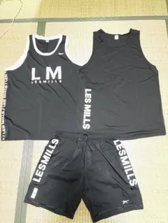 Reebok LES MILLSタンクトップ・パンツセット